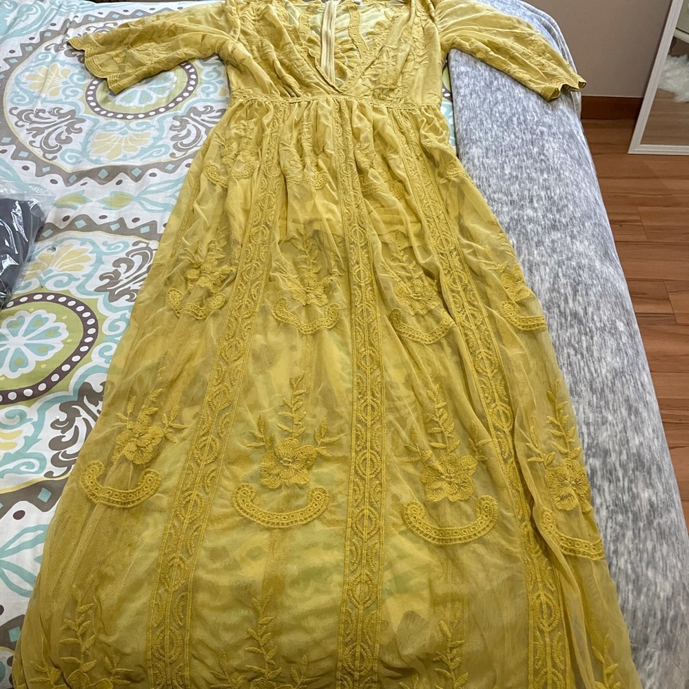 Lace dress